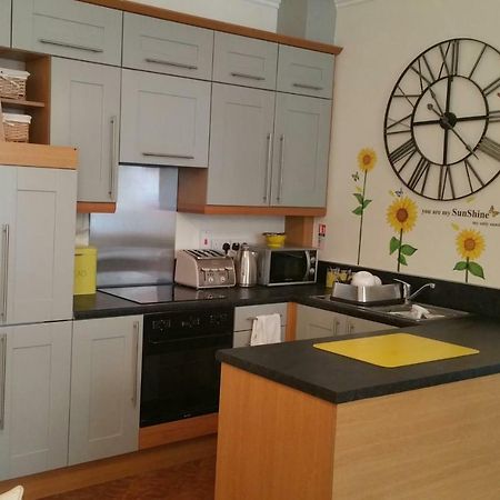 Madge House Ashbourne Appartement Ashbourne  Buitenkant foto