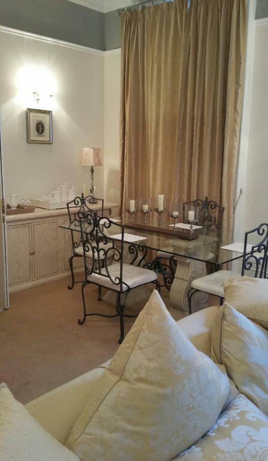 Madge House Ashbourne Appartement Ashbourne  Buitenkant foto